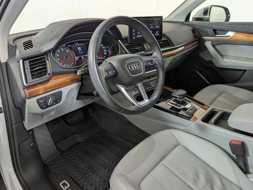 2022 Audi Q5 45 S line Premium