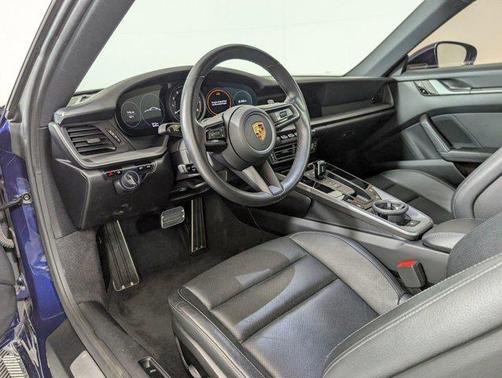 2020 Porsche 911 Carrera