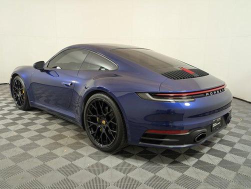 2020 Porsche 911 Carrera