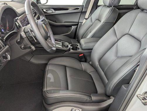 2026 Porsche Macan T