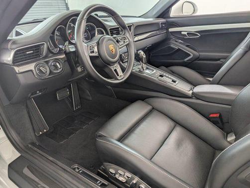 2019 Porsche 911 Turbo S