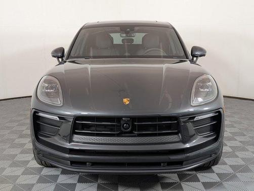 2026 Porsche Macan AWD