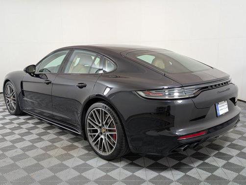 2023 Porsche Panamera GTS