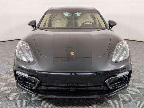 2023 Porsche Panamera GTS