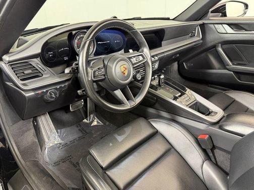 2022 Porsche 911 Carrera 4S Cabriolet