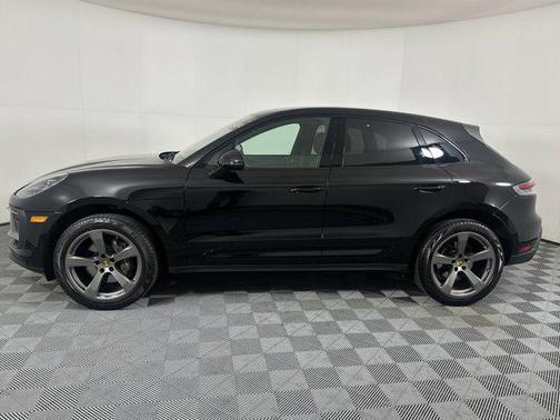 2023 Porsche Macan Base