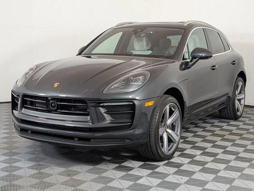 2025 Porsche Macan AWD