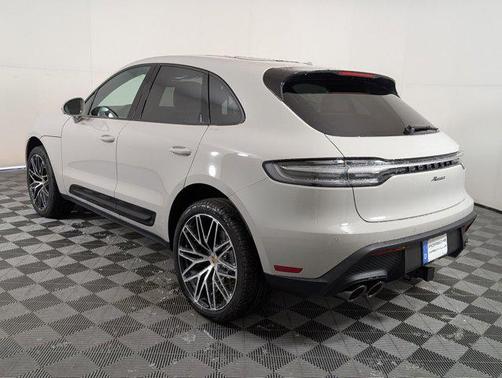 2026 Porsche Macan AWD