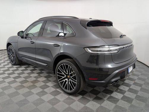 2026 Porsche Macan AWD