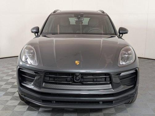 2026 Porsche Macan AWD