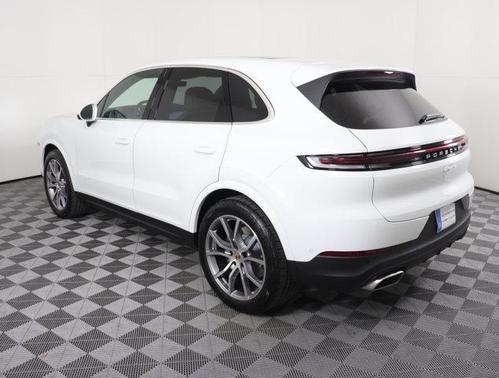 2025 Porsche Cayenne AWD