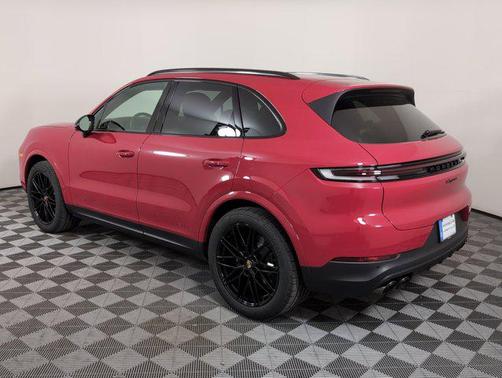 2025 Porsche Cayenne AWD