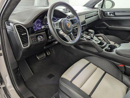2023 Porsche Cayenne GTS