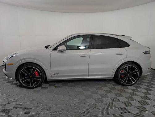 2023 Porsche Cayenne GTS