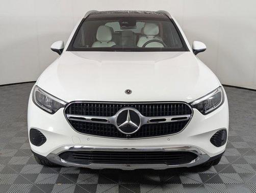 2025 Mercedes-Benz GLC 300 Base