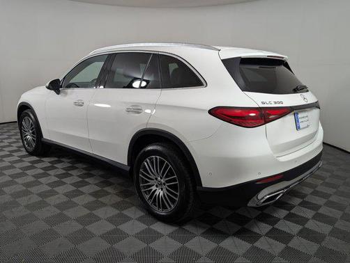 2025 Mercedes-Benz GLC 300 Base