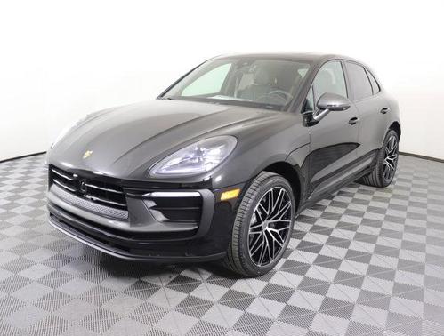 2025 Porsche Macan Base