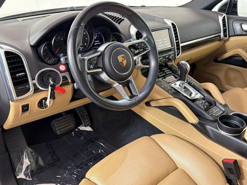 Black 2016 Porsche Cayenne Cayenne