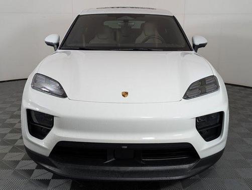 2024 Porsche Macan 4