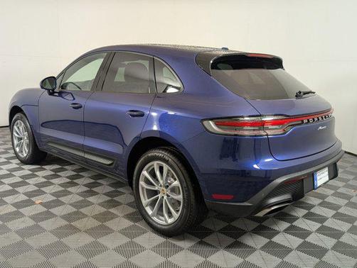 2026 Porsche Macan AWD