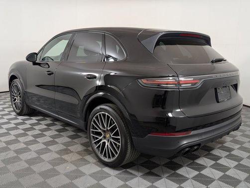 2022 Porsche Cayenne Cayenne