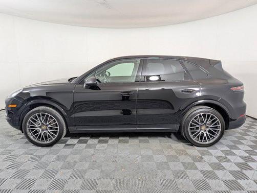 2022 Porsche Cayenne Cayenne
