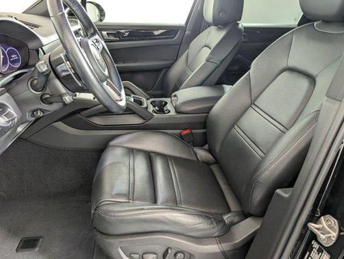 2022 Porsche Cayenne Cayenne