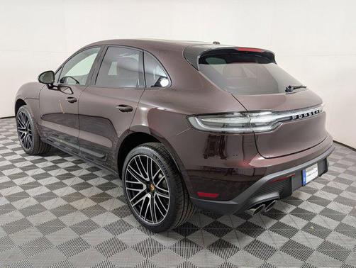 2026 Porsche Macan AWD