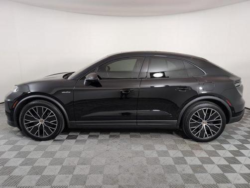 2024 Porsche Macan Electric 4