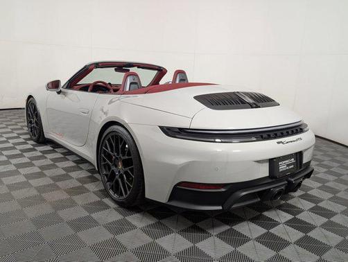 2026 Porsche 911 Carrera GTS