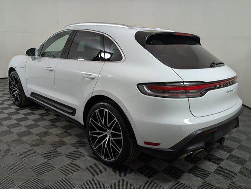 2024 Porsche Macan S