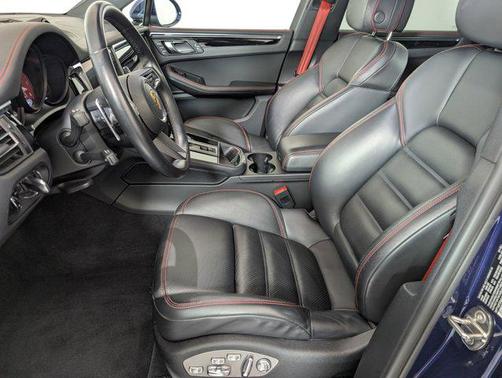 2022 Porsche Macan GTS