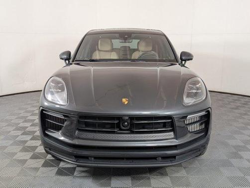 2022 Porsche Macan S