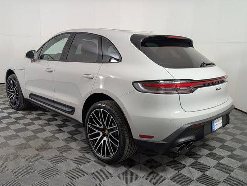 2026 Porsche Macan AWD