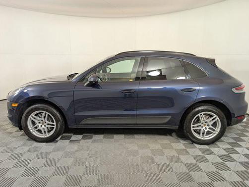 2021 Porsche Macan AWD