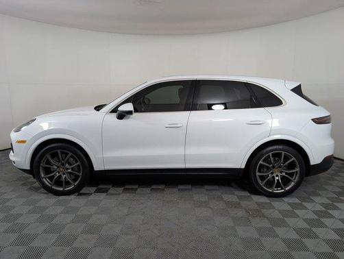 2023 Porsche Cayenne S