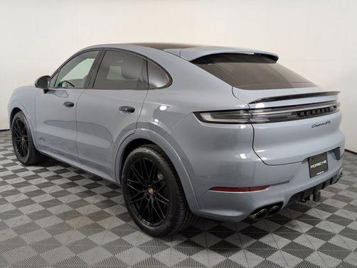 2025 Porsche Cayenne GTS
