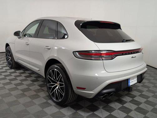 2026 Porsche Macan AWD