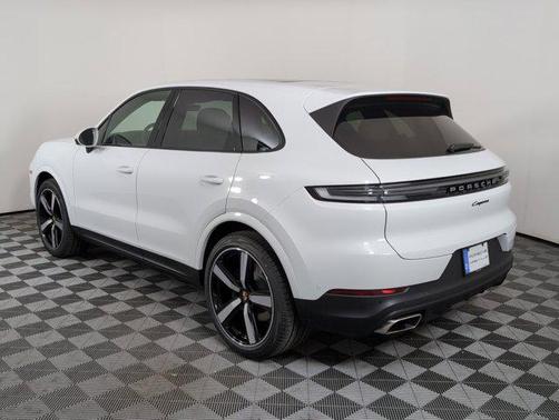 2025 Porsche Cayenne AWD