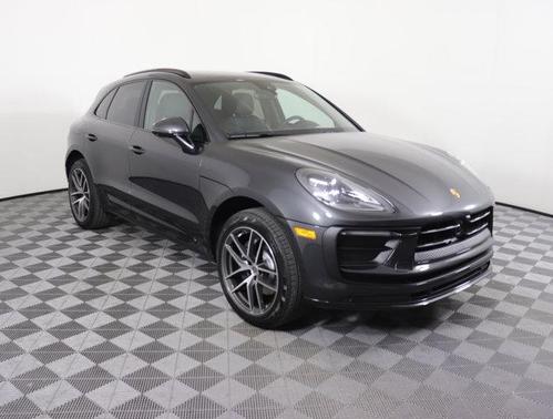 2025 Porsche Macan Base