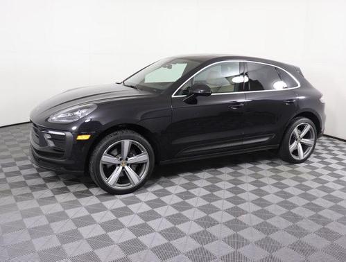 2025 Porsche Macan Base