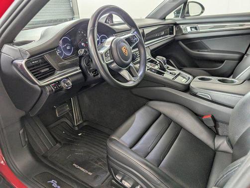 2018 Porsche Panamera 4S