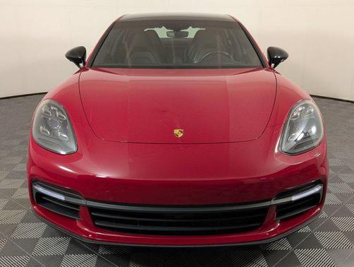 2018 Porsche Panamera 4S