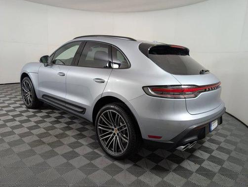 2026 Porsche Macan AWD