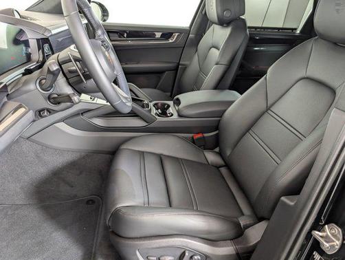 2026 Porsche Cayenne GTS