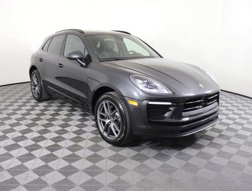 2025 Porsche Macan Base