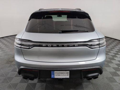 2025 Porsche Macan AWD