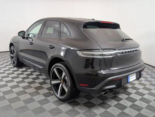2026 Porsche Macan AWD