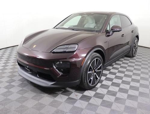 2025 Porsche Macan 4S