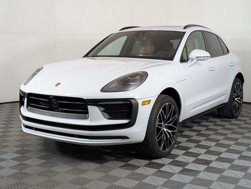 2026 Porsche Macan AWD
